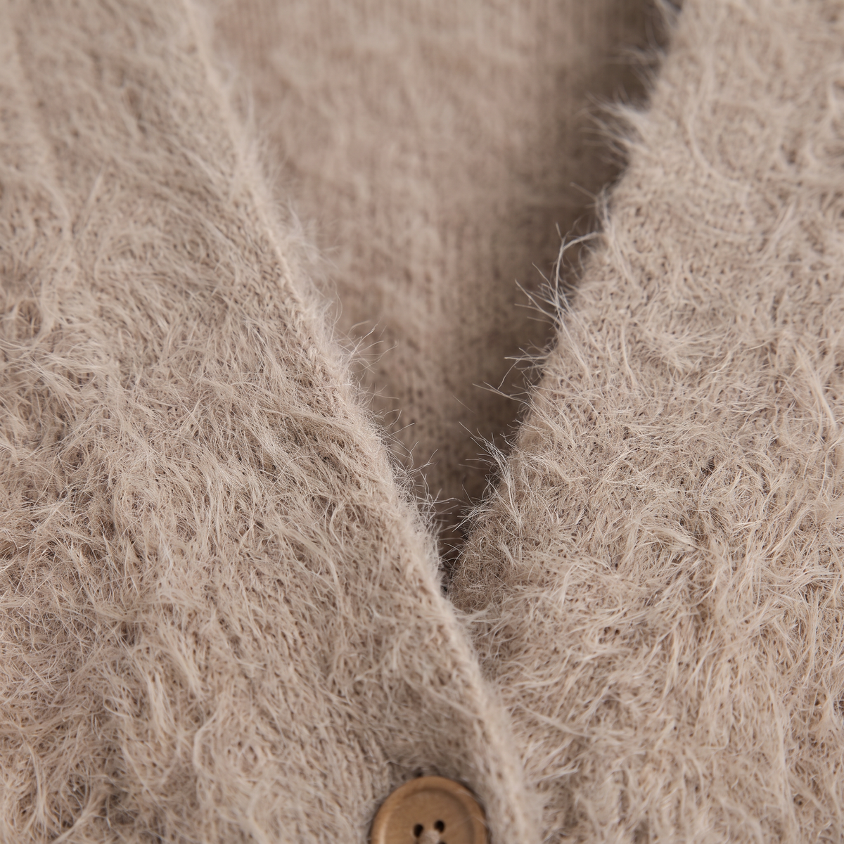 Cardigan boutonné en maille d’acrylique — Amielle Paris — vue 10
