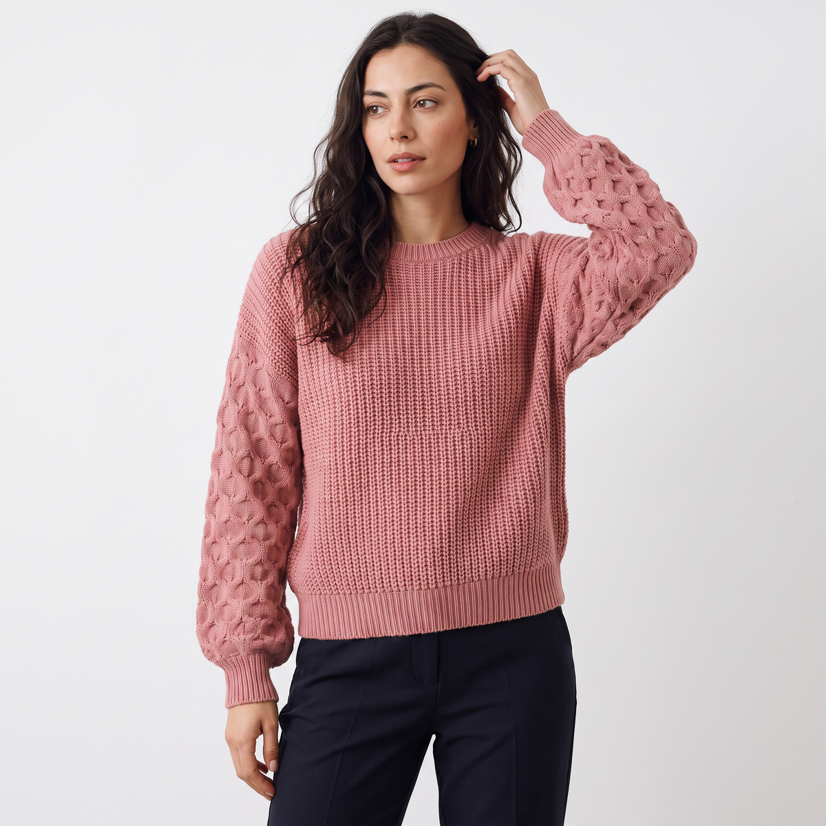 Pull en maille à manches lanternes texturées — Amielle Paris — vue 10