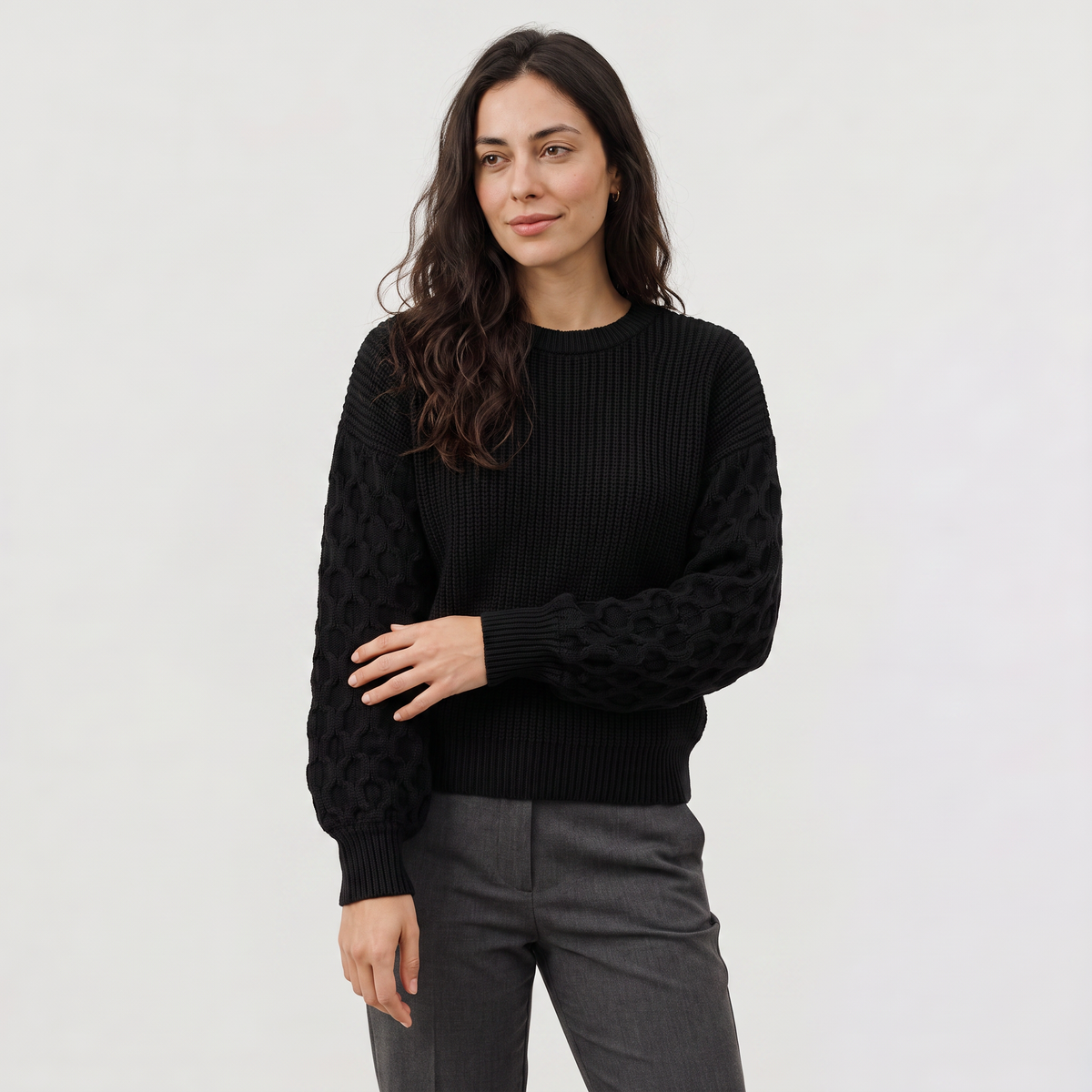 Pull en maille à manches lanternes texturées — Amielle Paris — vue 11