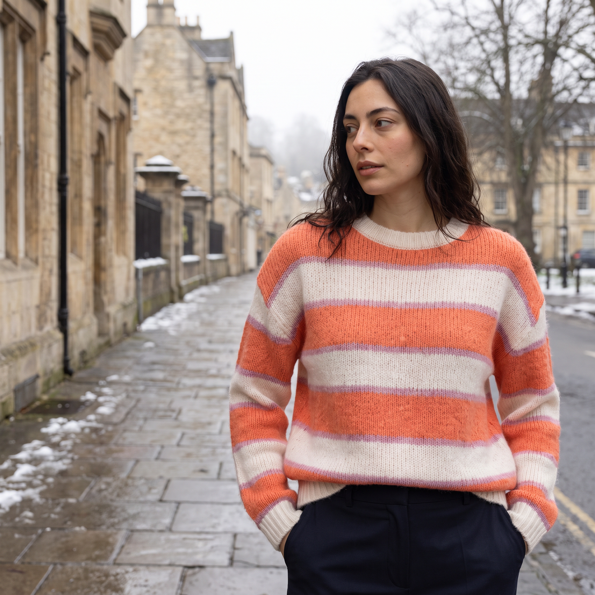 Pull léger à rayures et manches longues — Amielle Paris — vue 2