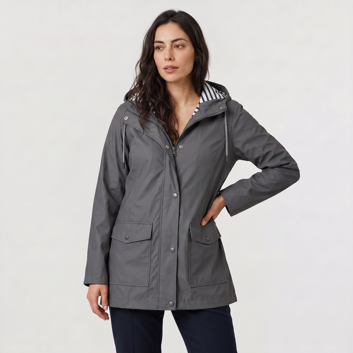 Veste légère à capuche réglable — Amielle Paris — vue 12