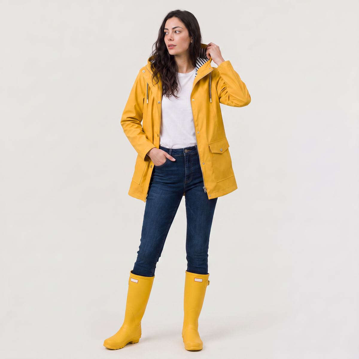 Veste légère à capuche réglable — Amielle Paris — vue 3