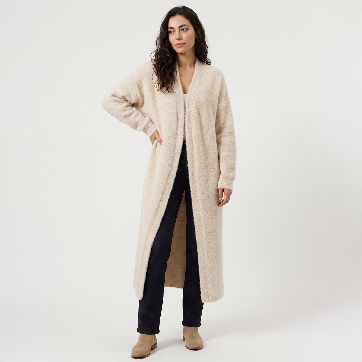 Cardigan très long ouvert en maille duveteuse — Amielle Paris — vue 1