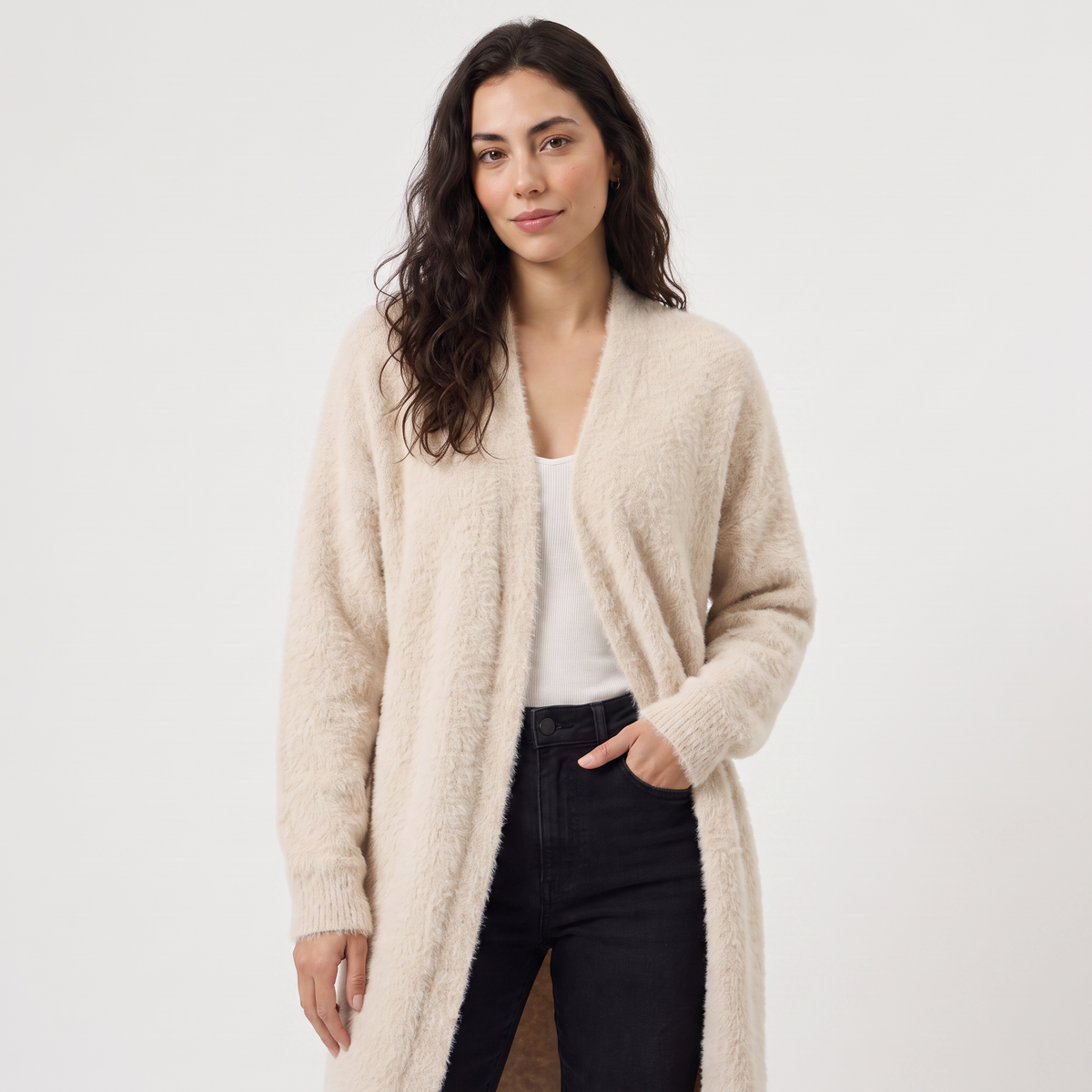 Cardigan très long ouvert en maille duveteuse — Amielle Paris — vue 7
