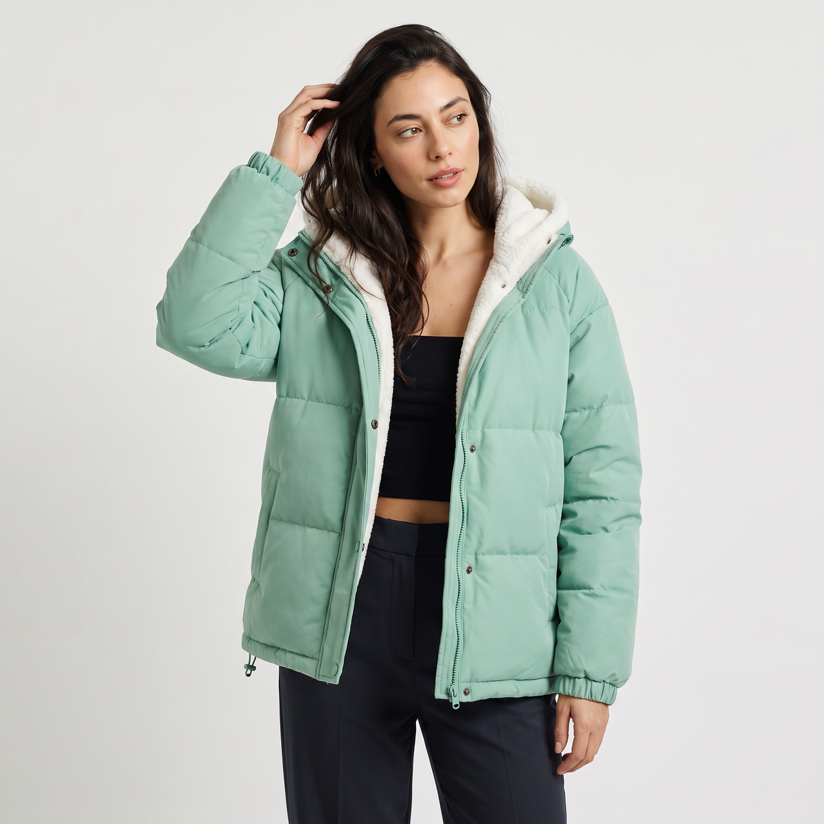 Doudoune à capuche doublée de polaire sherpa — Amielle Paris — vue 11
