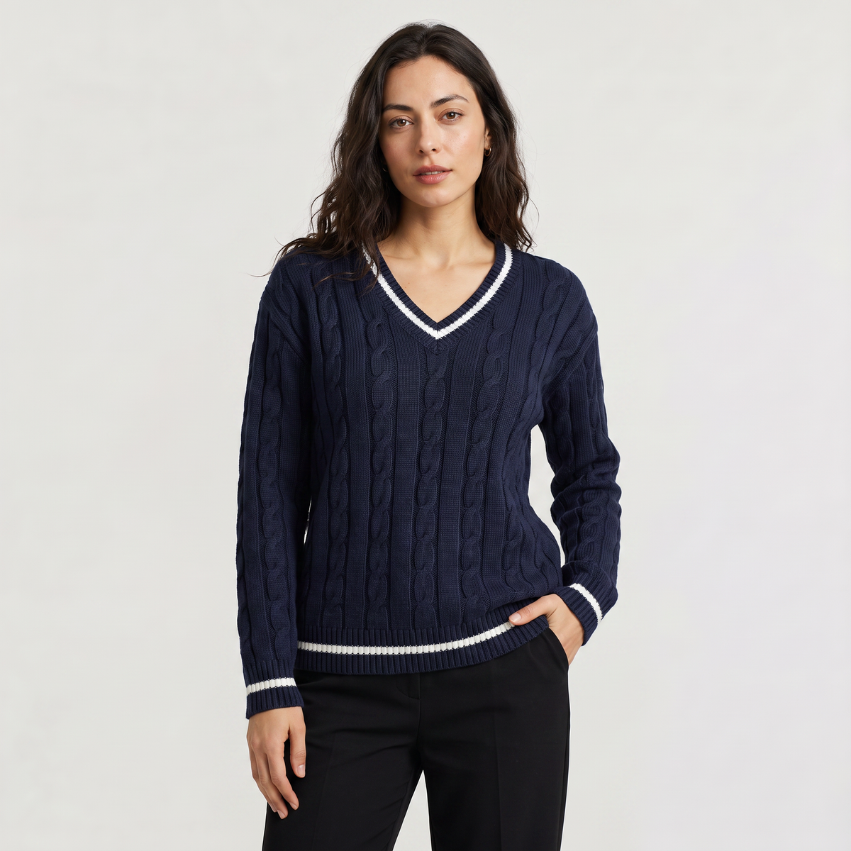 Pull torsadé col V à liserés contrastés — Amielle Paris — vue 1