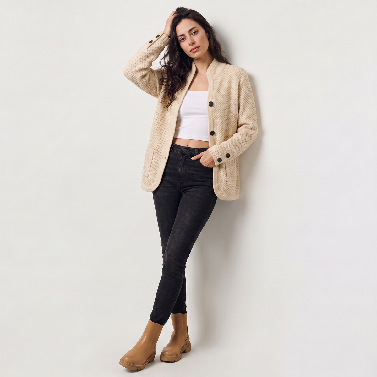 Cardigan texturé à col montant et boutons contrastés — Amielle Paris — vue 3
