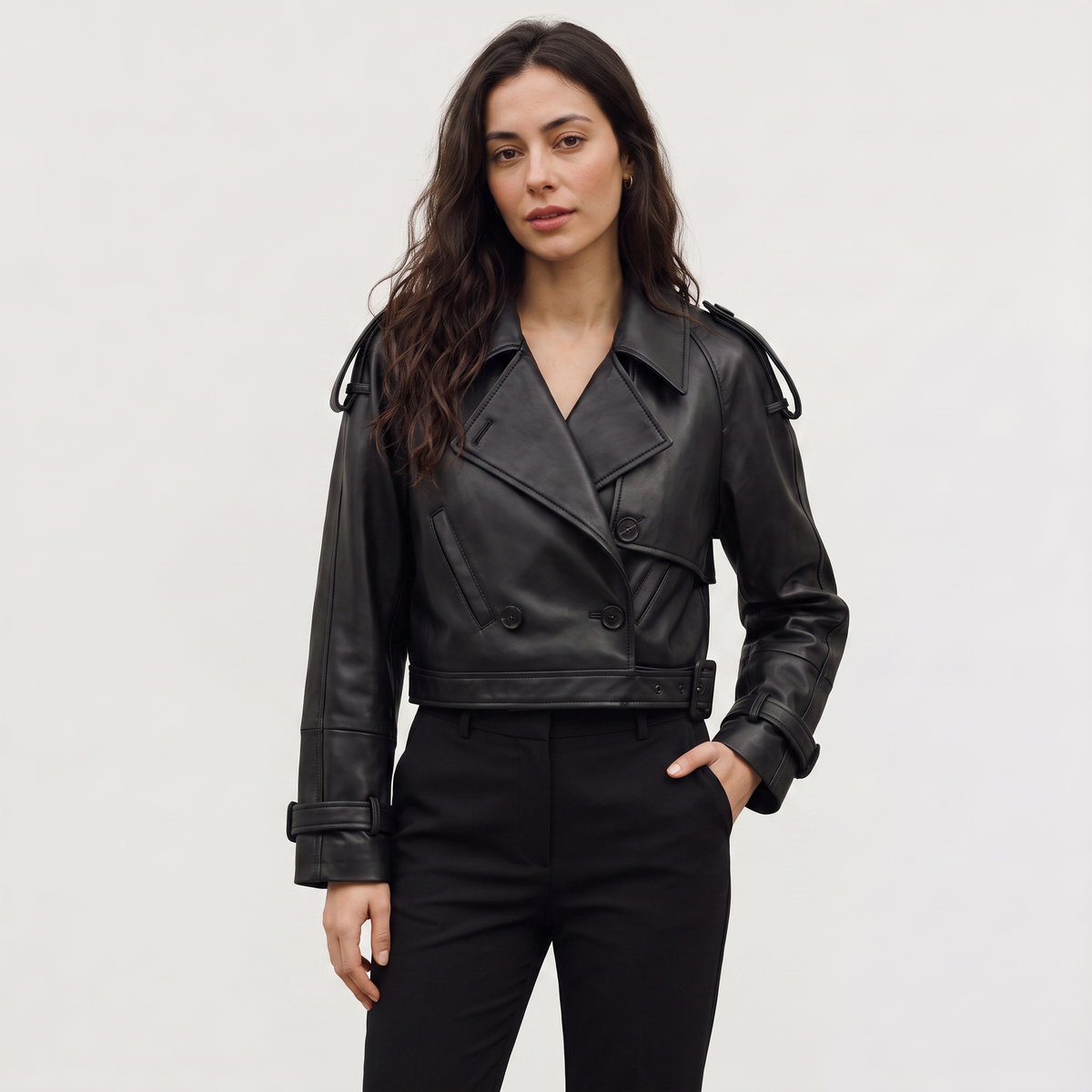 Trench court croisé en cuir avec ceinture — Amielle Paris — vue 8