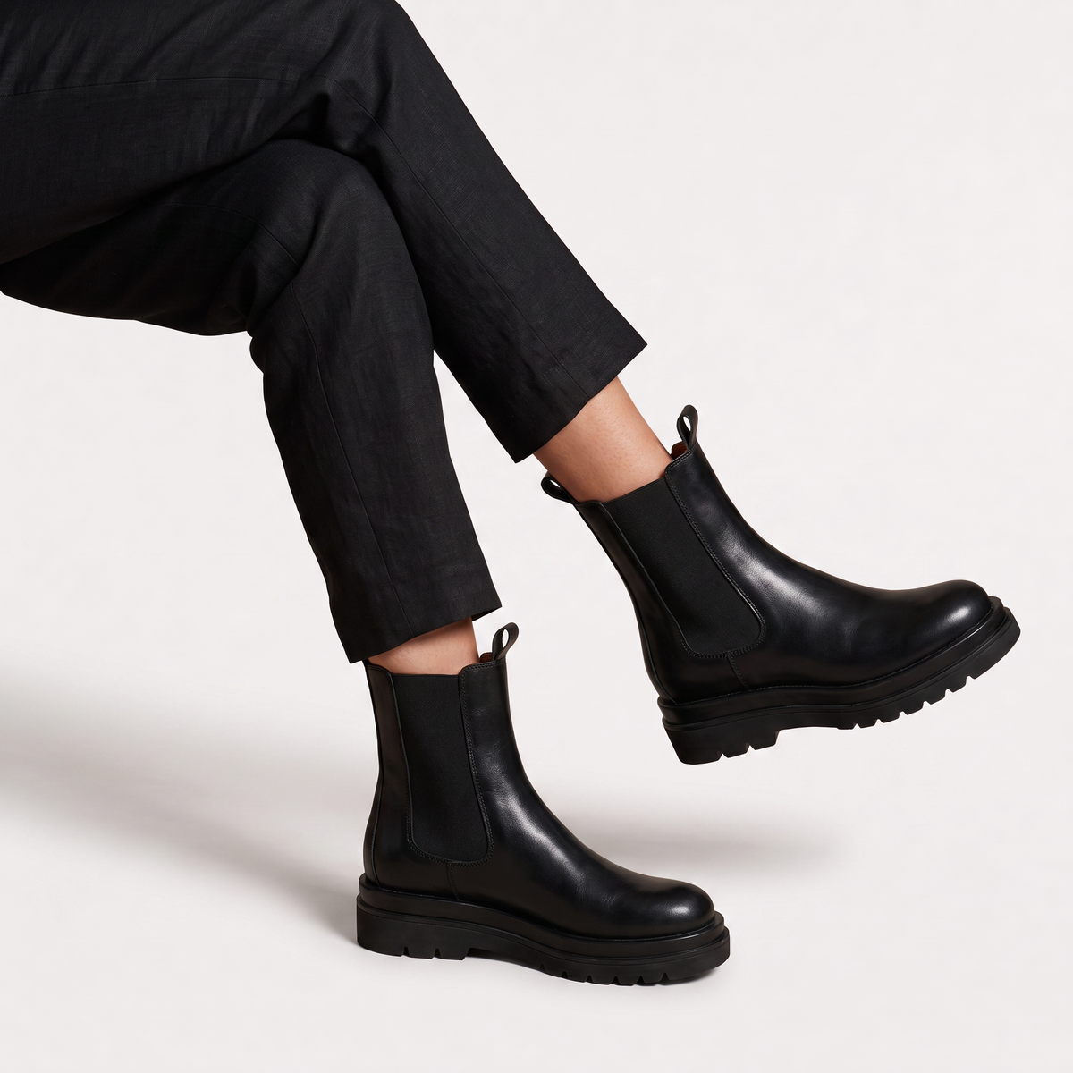 Bottines Chelsea à plateforme et empiècements élastiqués — Amielle Paris — vue 4