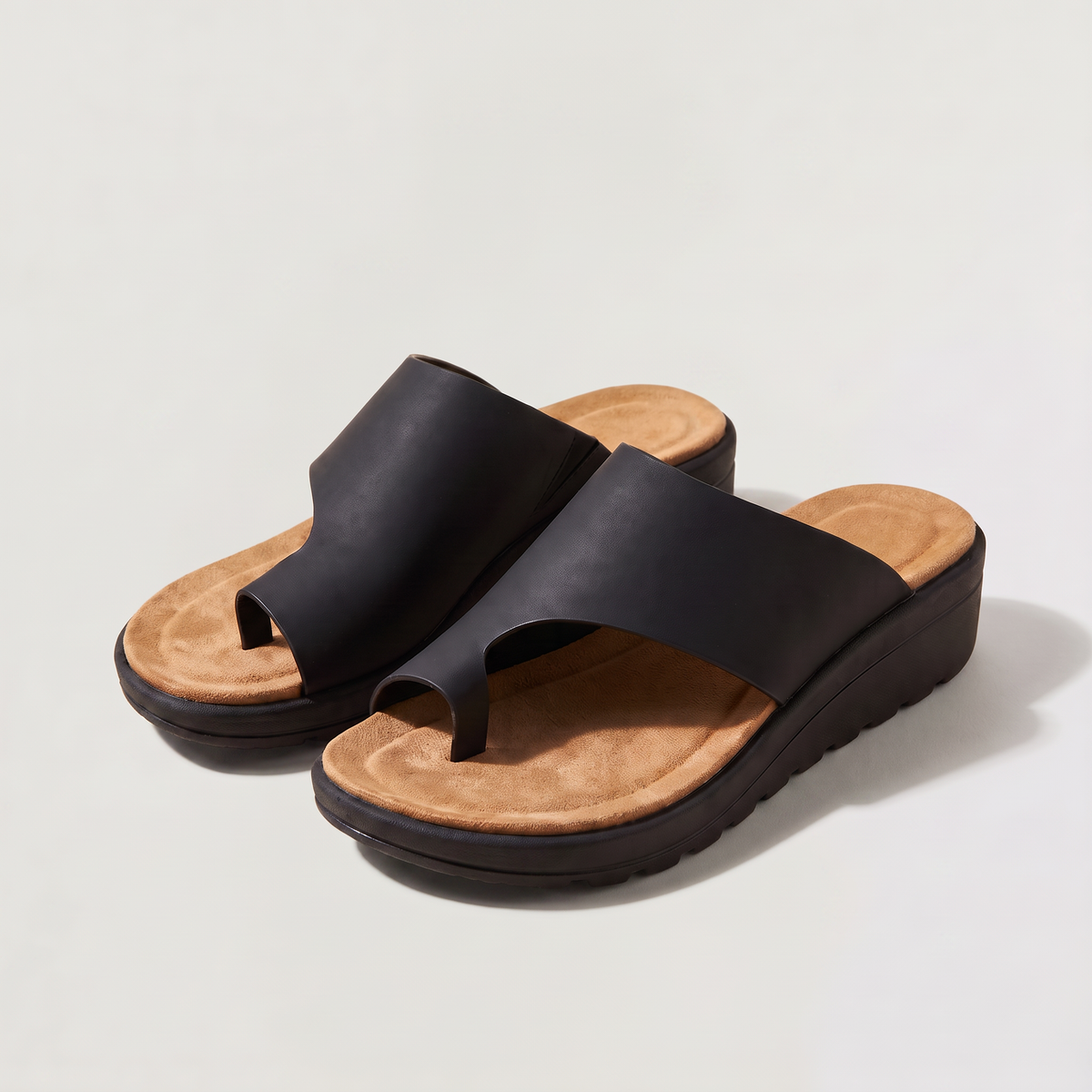 Sandales à plateforme et bride d’orteil — Amielle Paris — vue 4