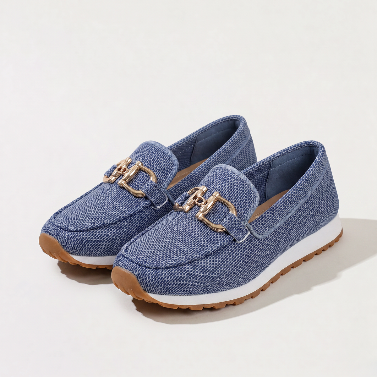 Baskets à enfiler en maille filet, semelle contrastée — Amielle Paris — vue 3