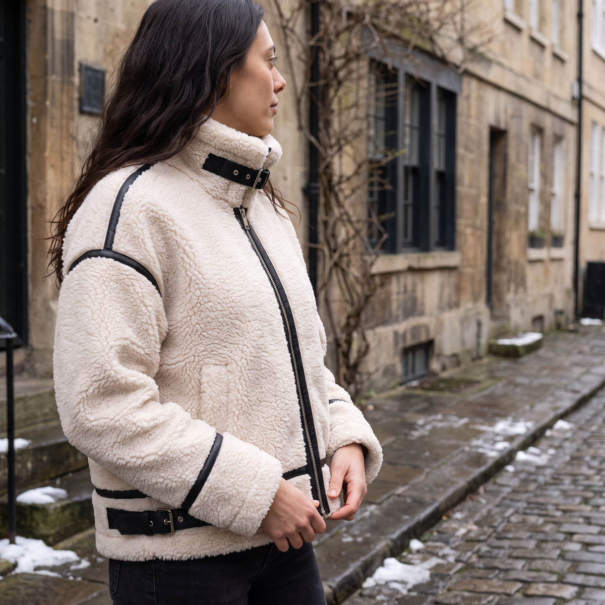 Veste teddy zippée à finitions contrastées — Amielle Paris — vue 2