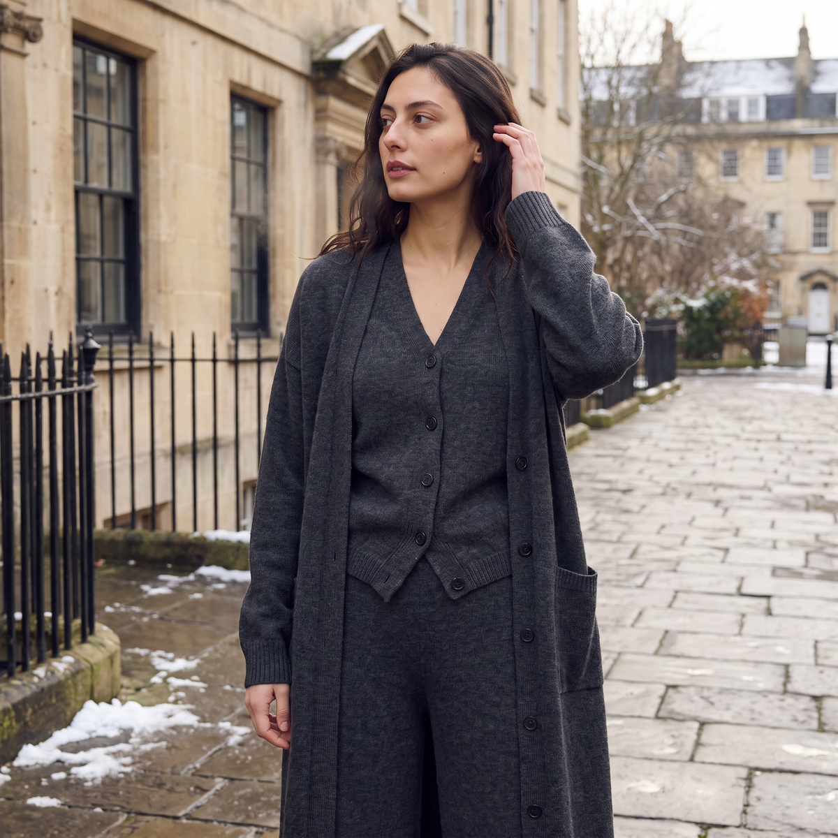 Ensemble en maille trois pièces à pantalon large — Amielle Paris — vue 2