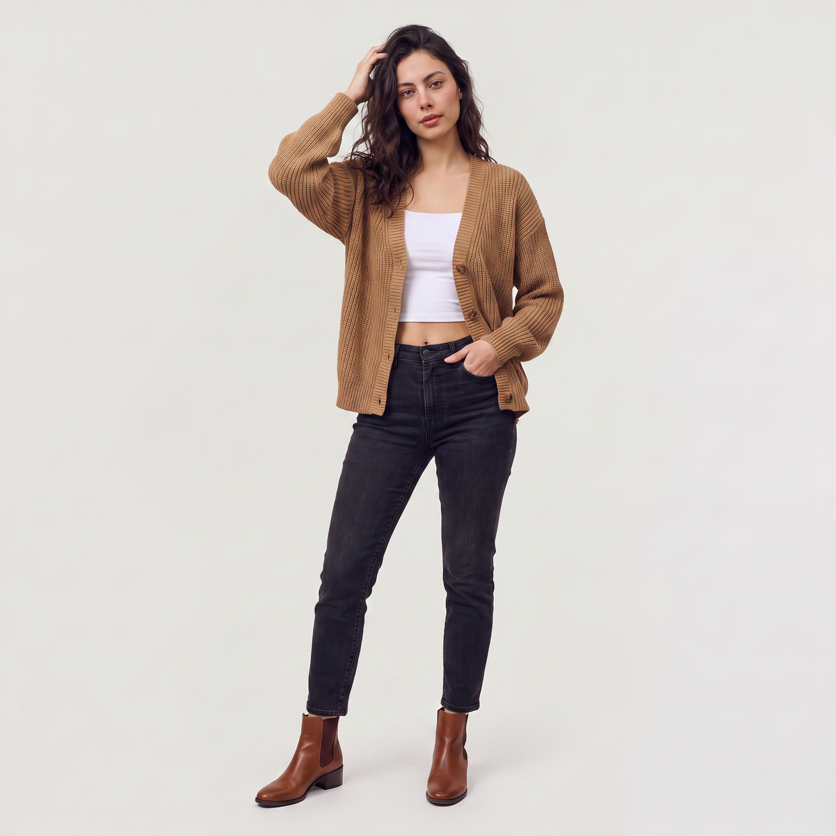 Cardigan côtelé boutonné à col V — Amielle Paris — vue 3