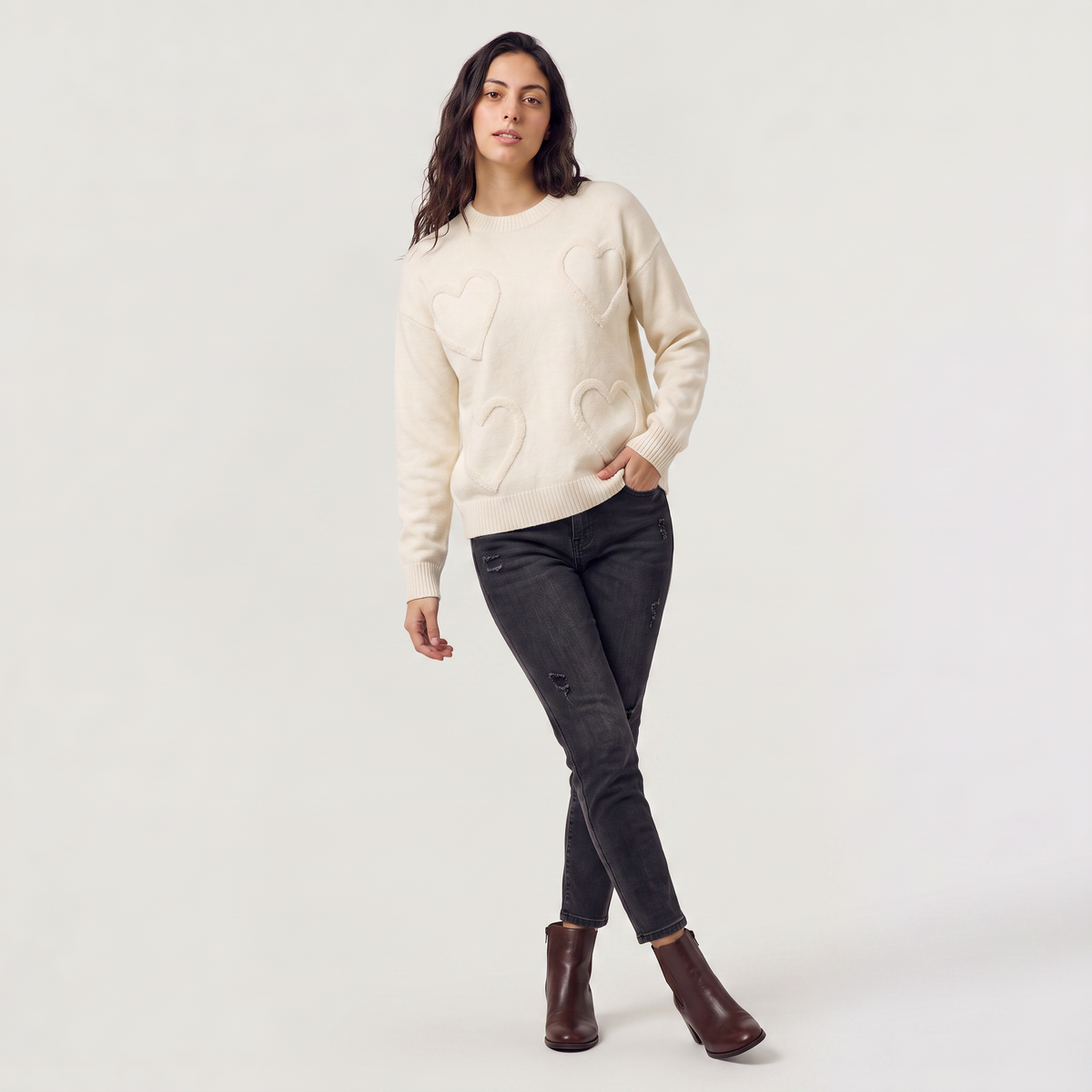 Pull crème à cœurs en relief — Amielle Paris — vue 5