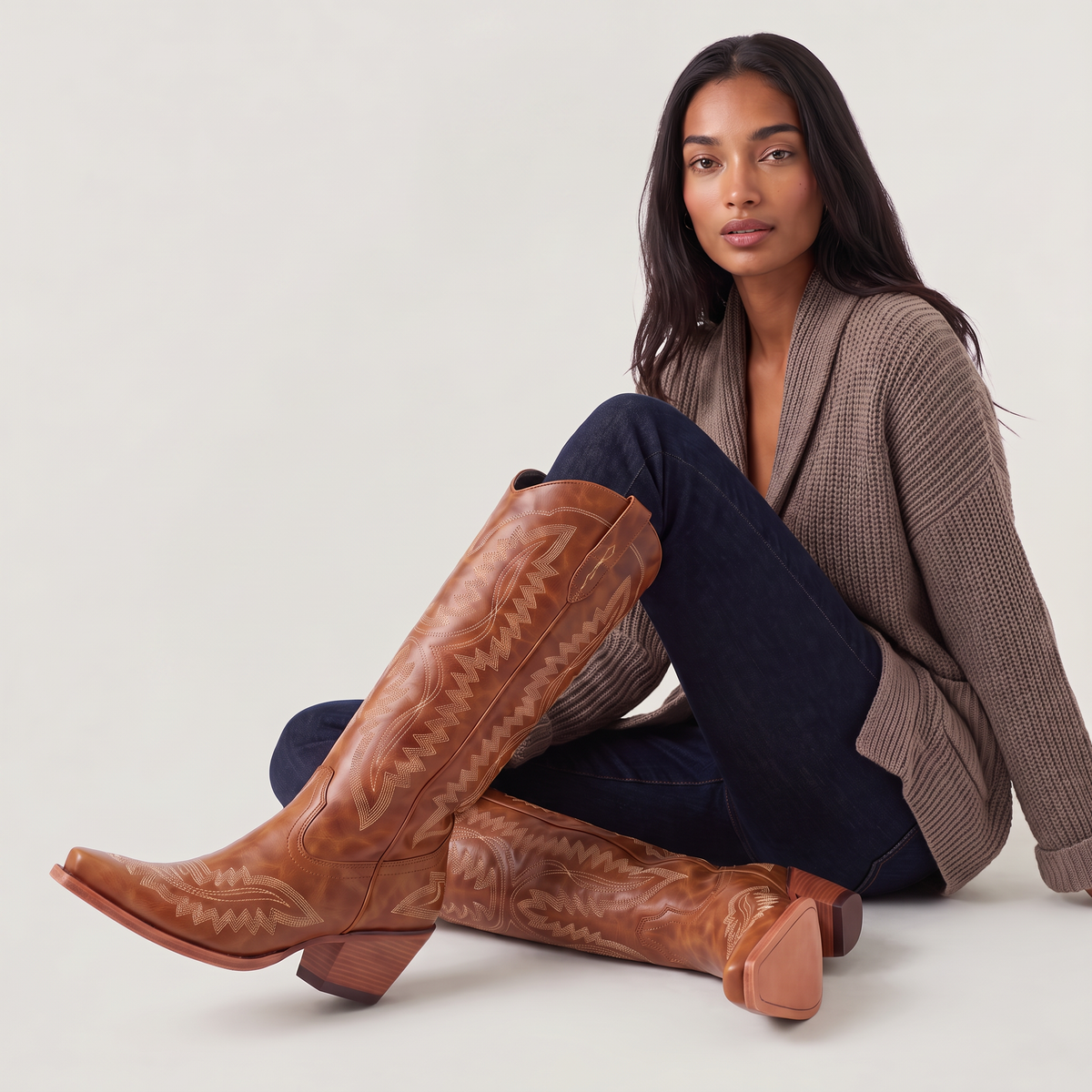 Bottes western hautes à surpiqûres contrastantes — Amielle Paris — vue 5