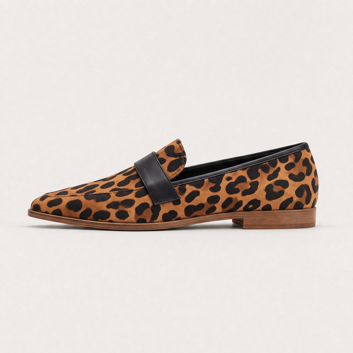 Mocassins aspect daim à patte et bout amande — Amielle Paris — vue 8