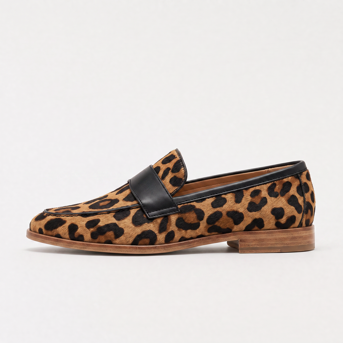 Mocassins à patte classique et bout pointu — Amielle Paris — vue 8