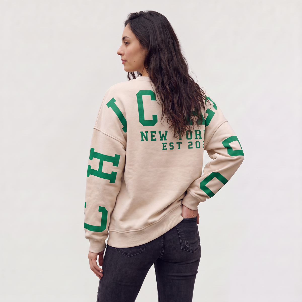 Sweat ample à imprimés universitaires — Amielle Paris — vue 3