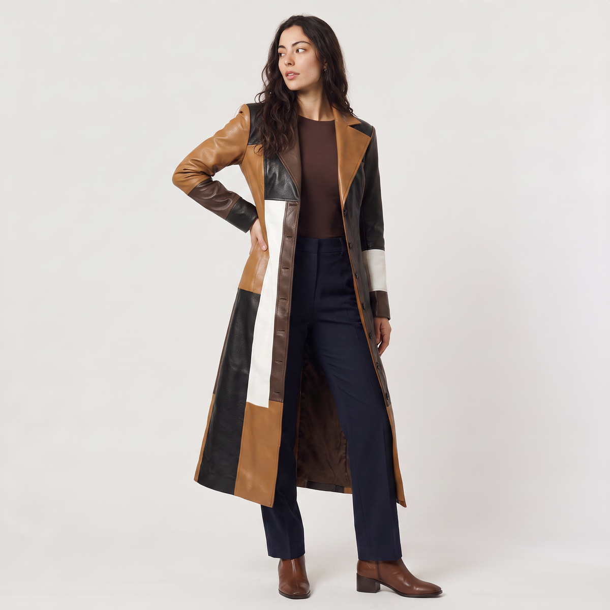 Trench long patchwork aspect cuir — Amielle Paris — vue 6