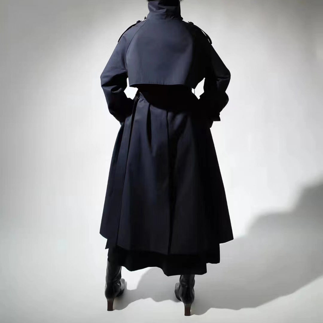 Trench très long à col haut et ceinture — Amielle Paris