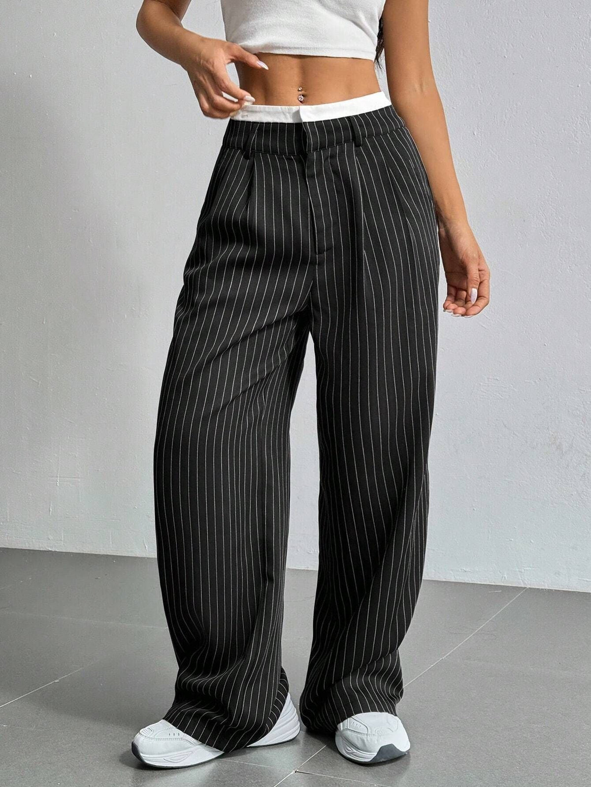 Pantalon large à fines rayures — Amielle Paris