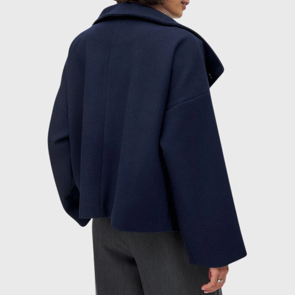 Veste courte croisée à larges revers — Amielle Paris