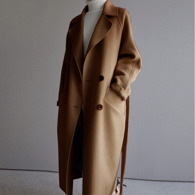 Manteau ample à revers crantés et ceinture — Amielle Paris