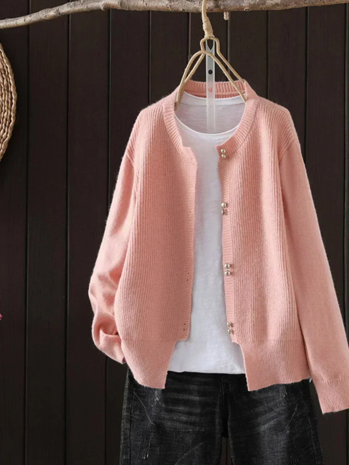 Auri — Cardigan à boutons effet perle — Amielle Paris
