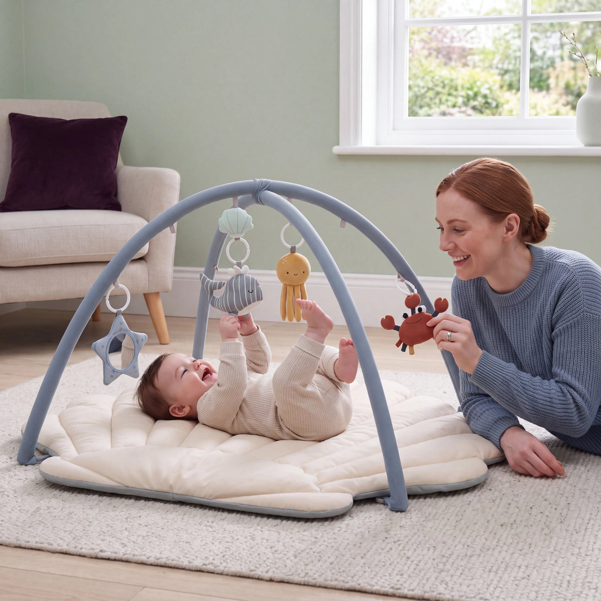 Tapis d’éveil coquillage avec arche et jouets — vue 2