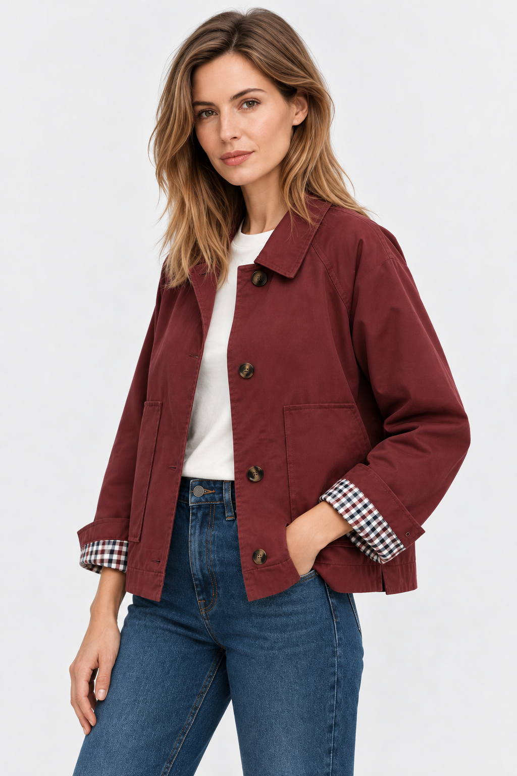 Veste courte en gabardine à poches plaquées — Amielle Paris