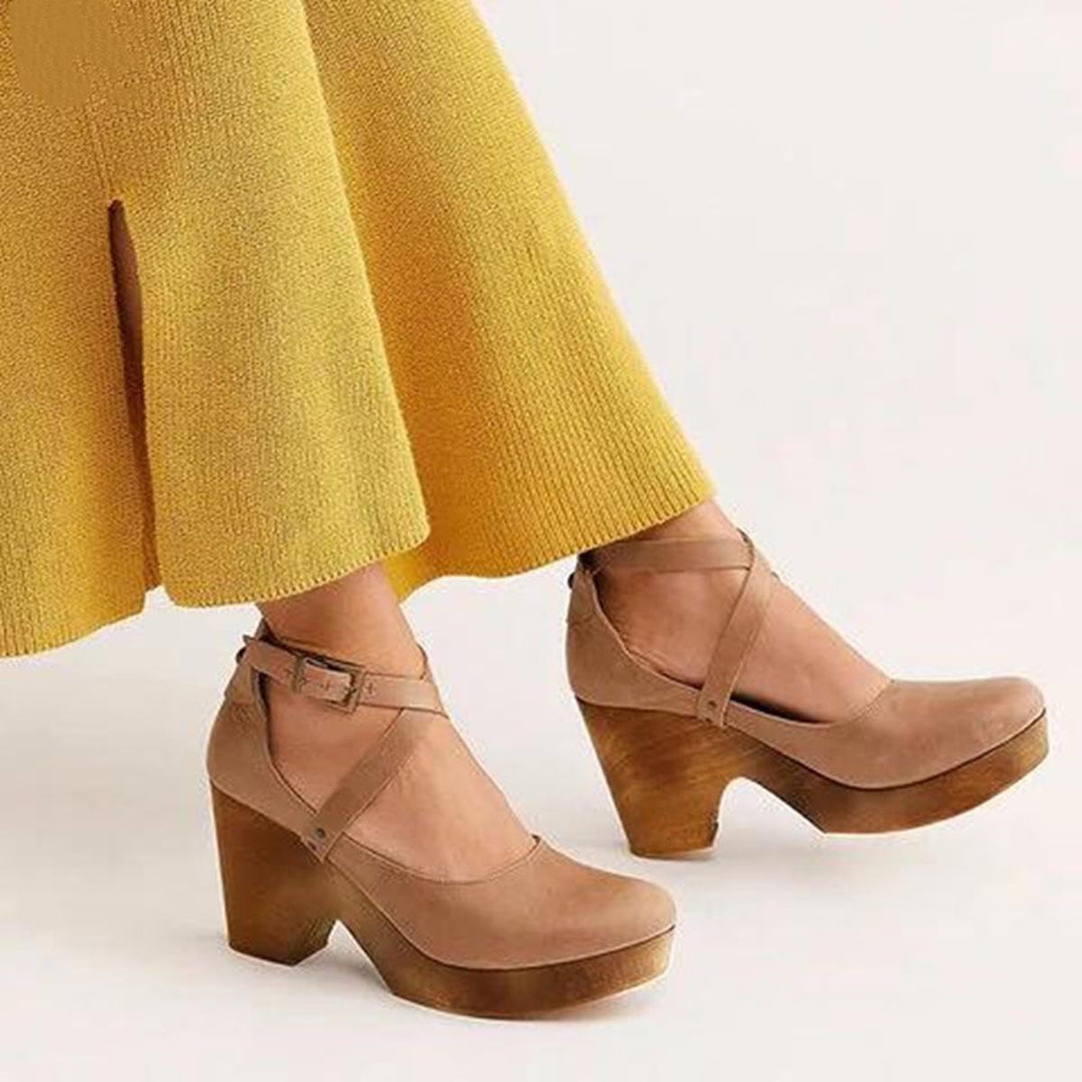 Chaussures Mary Jane à brides croisées et talon — Amielle Paris