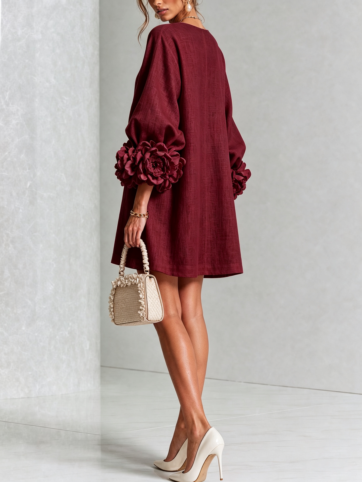 Alaina — Robe bordeaux à poignets fleuris — vue 3