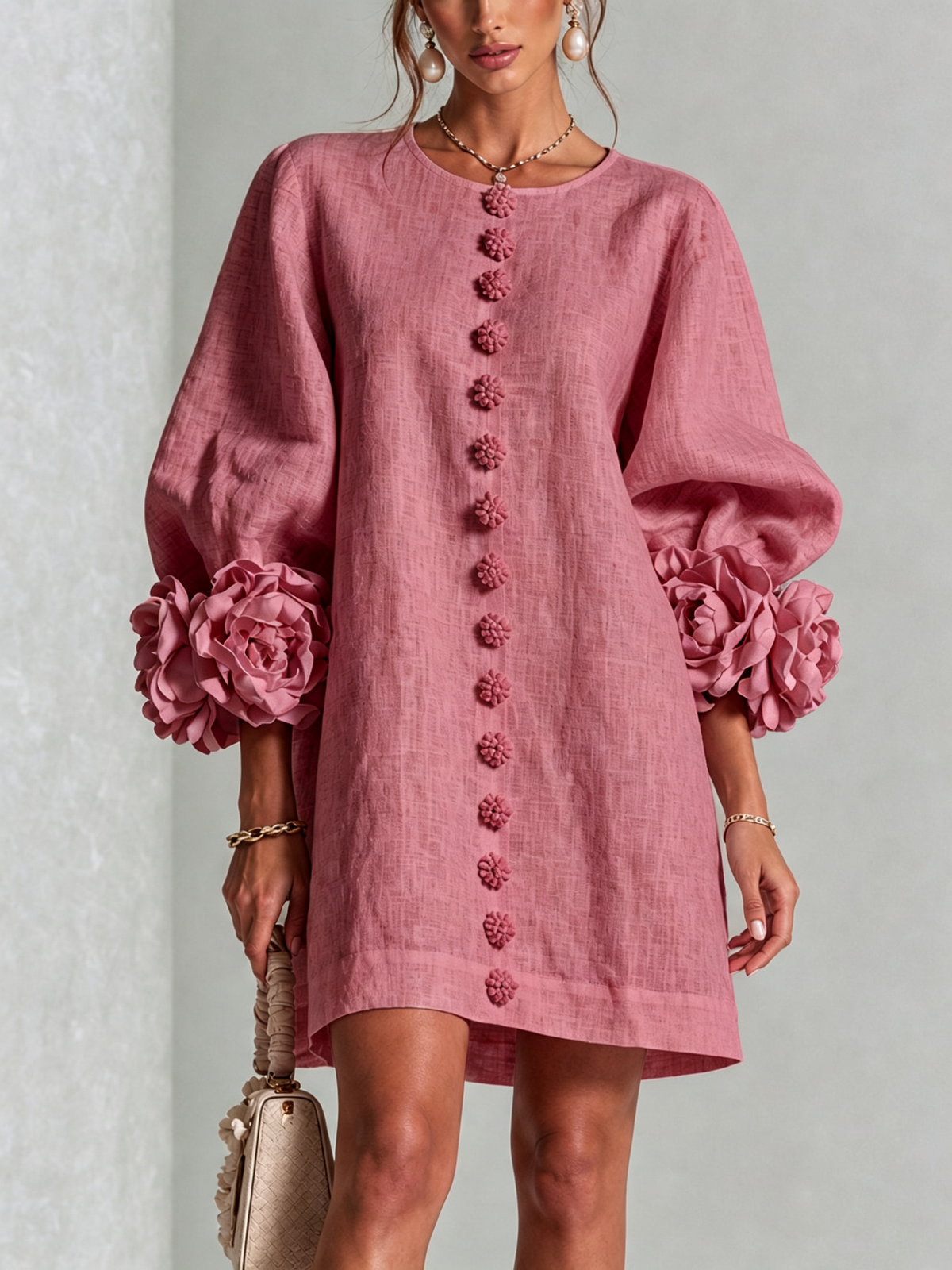 Geneviève — Robe vieux rose, poignets fleuris — vue principale