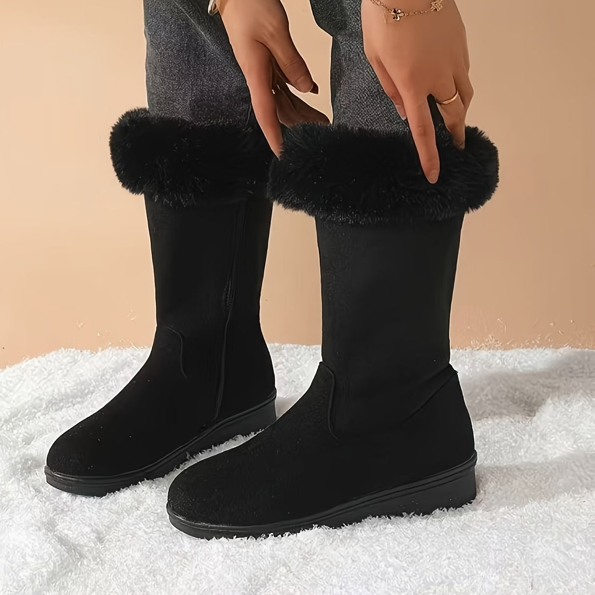 Bottes à revers en fausse fourrure — Amielle Paris
