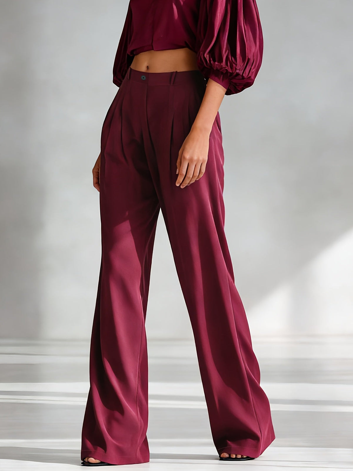 Pantalon large satiné à poches latérales — Amielle Paris