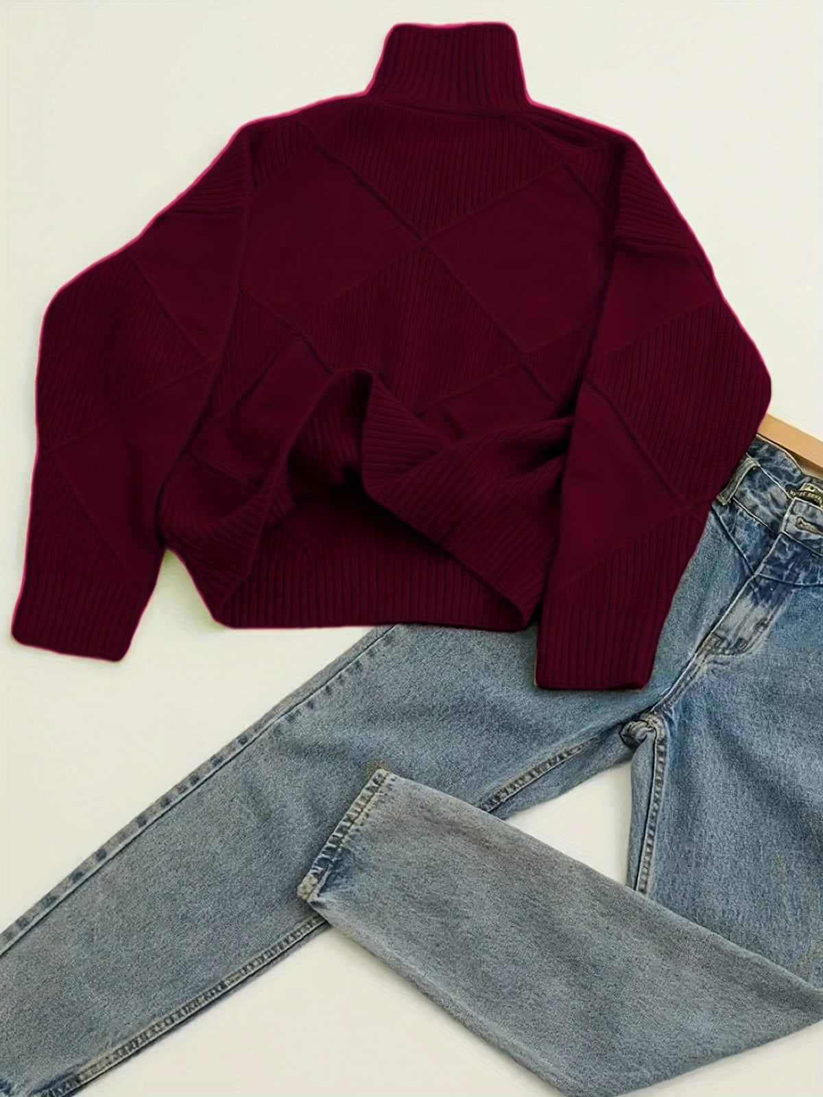 Pull à col roulé et maille à losanges — Amielle Paris
