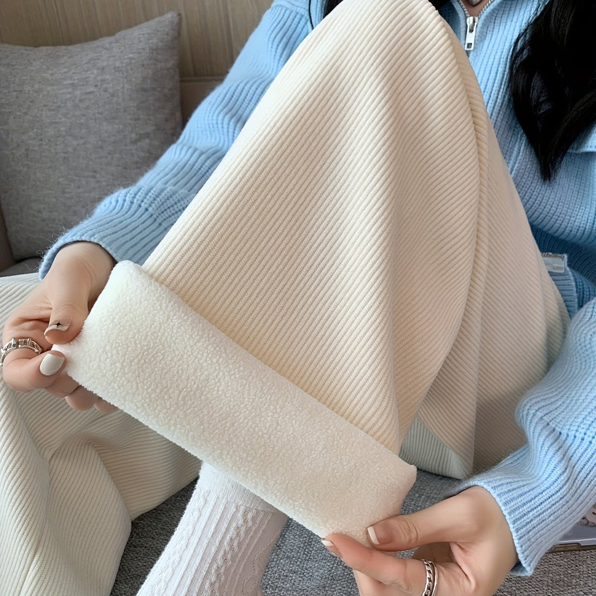 Pantalon large en velours à revers duveteux — Amielle Paris