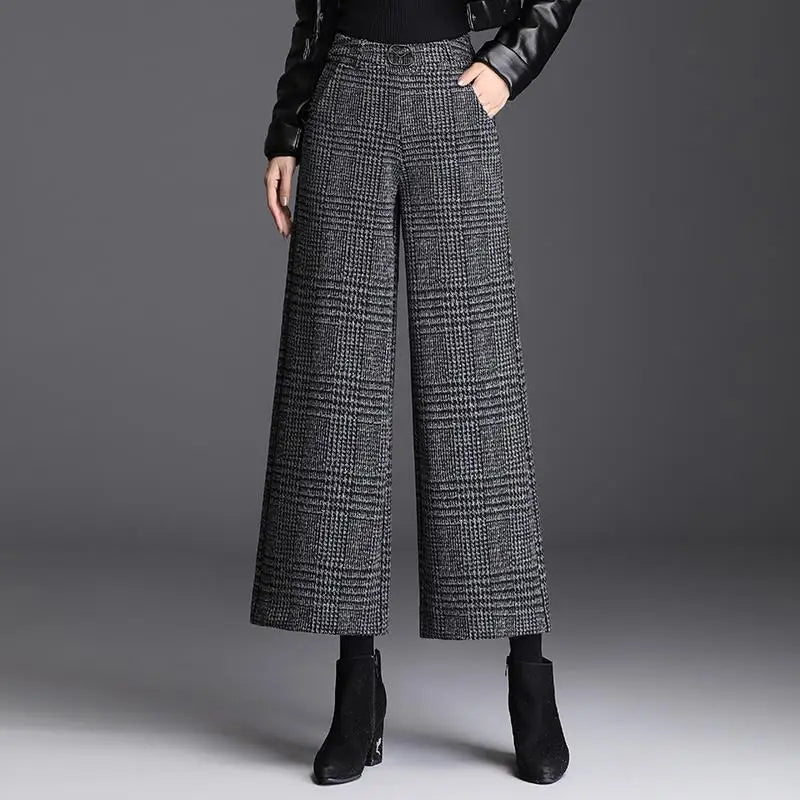 Pantalon taille haute à détail de boucle — Amielle Paris