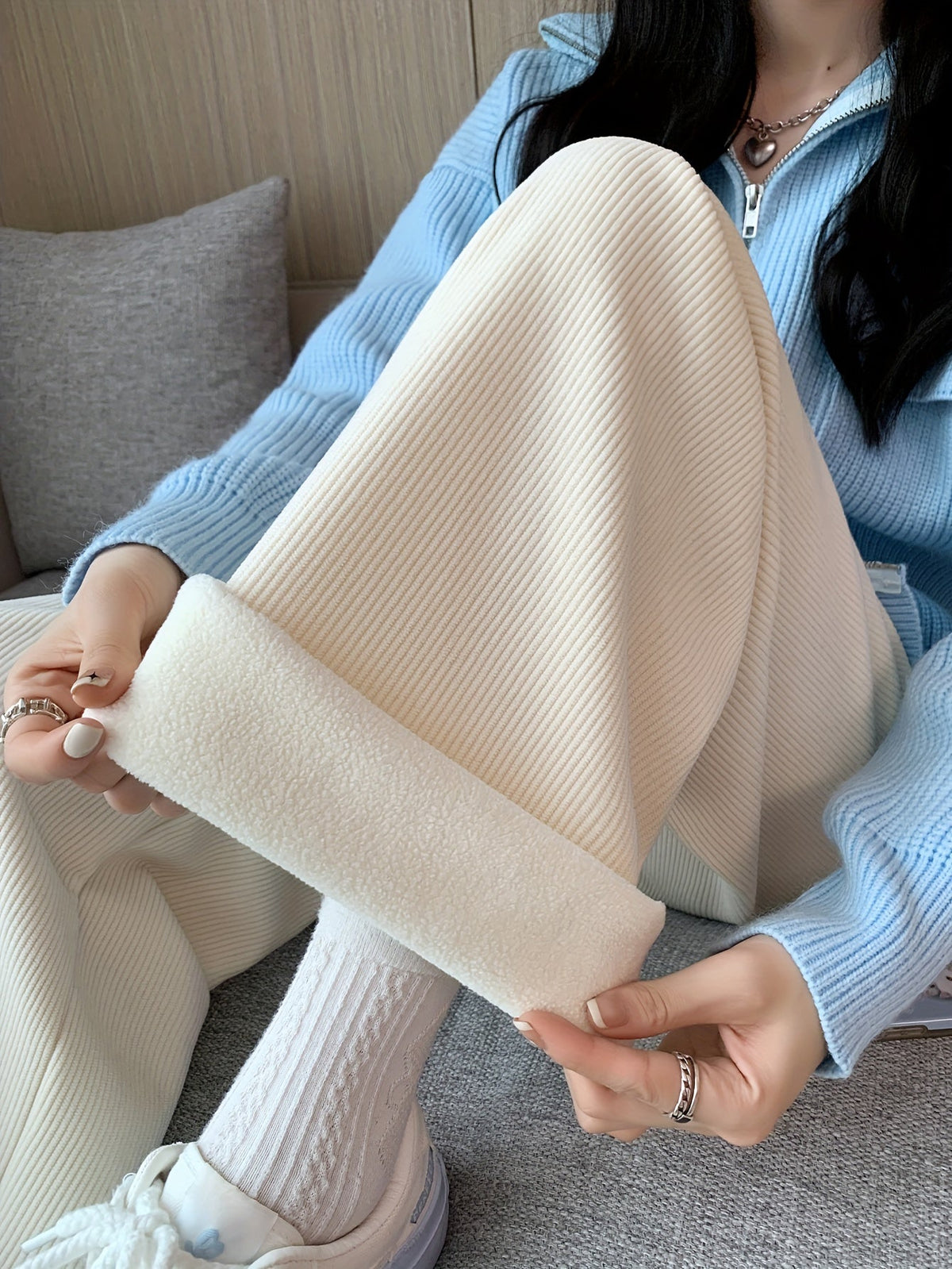 Pantalon large en velours à revers duveteux — Amielle Paris