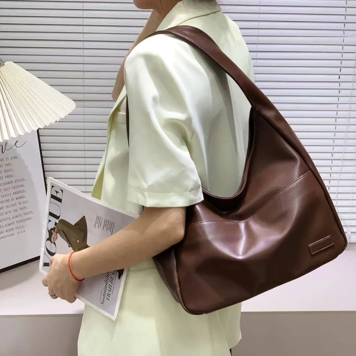 Lilya | Sac hobo en cuir vegan