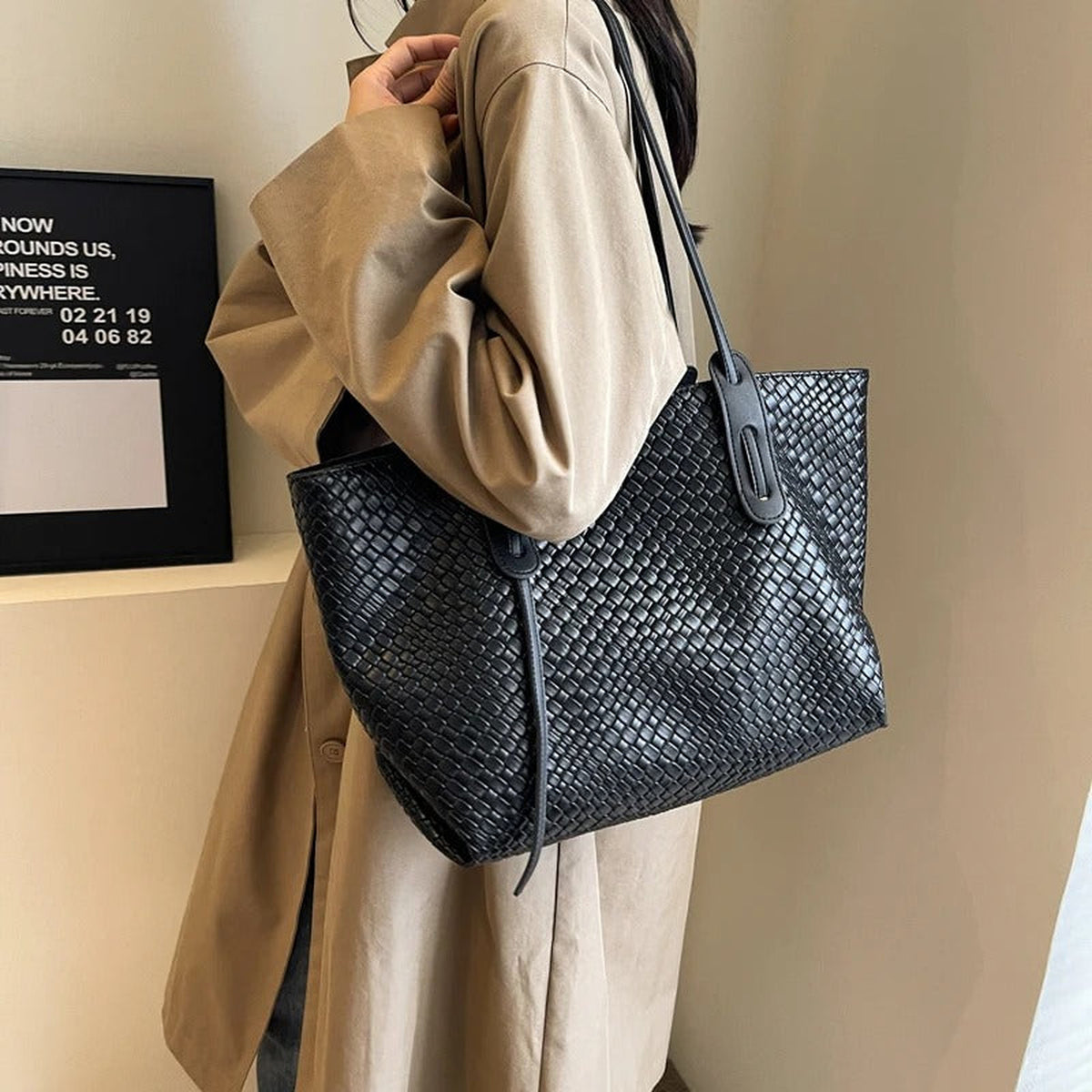 Lora | Sac cabas tressé en cuir vegan