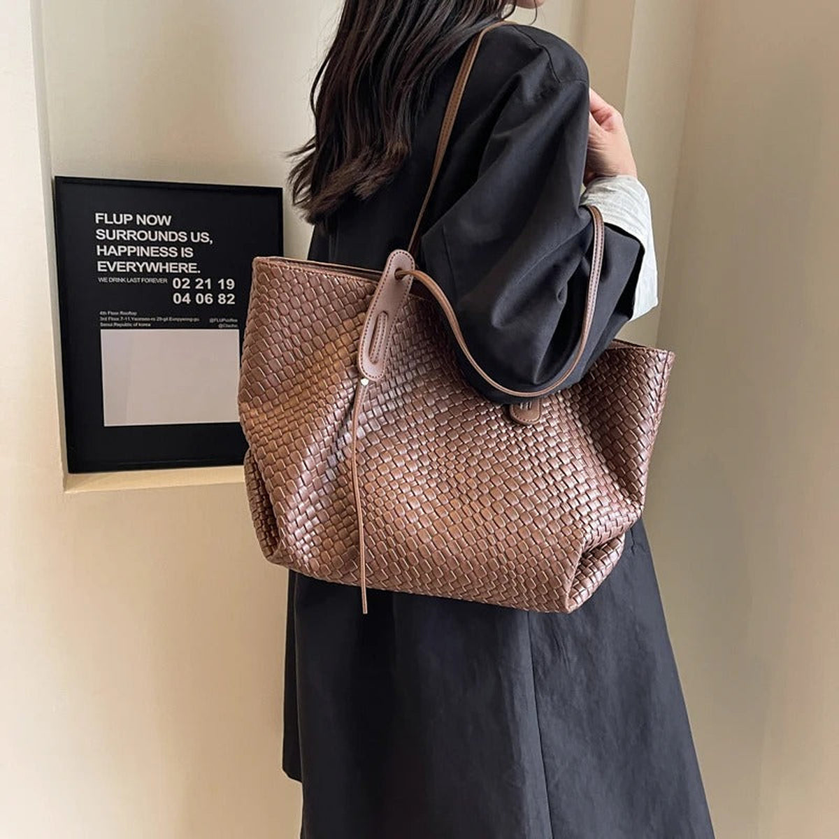 Lora | Sac cabas tressé en cuir vegan