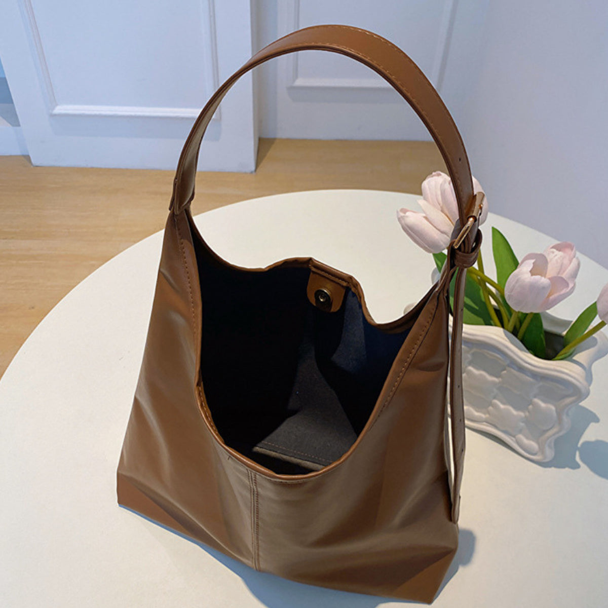 Naora | Sac hobo en cuir vegan