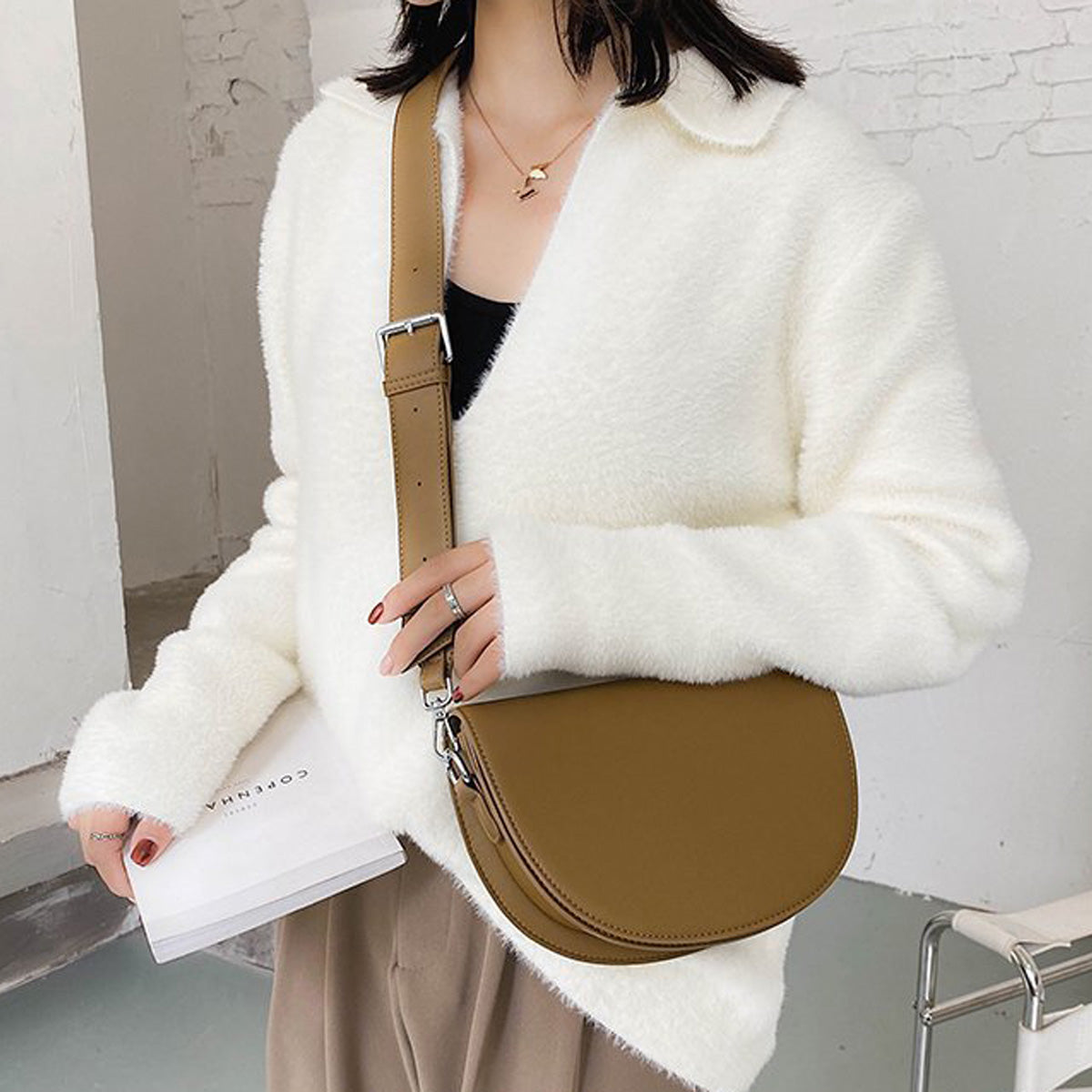 Virelle | Sac bandoulière demi-lune