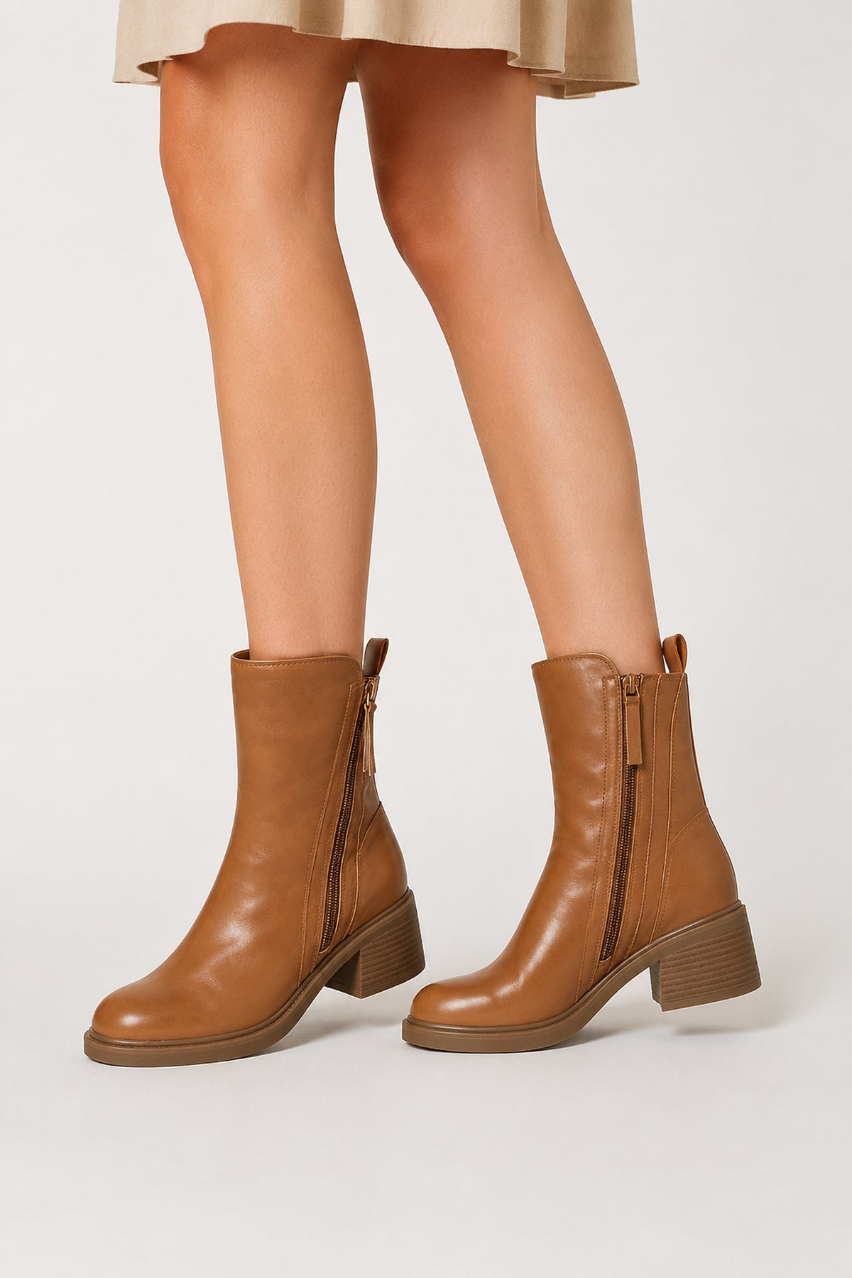 Bottines à talon bloc et zip doré