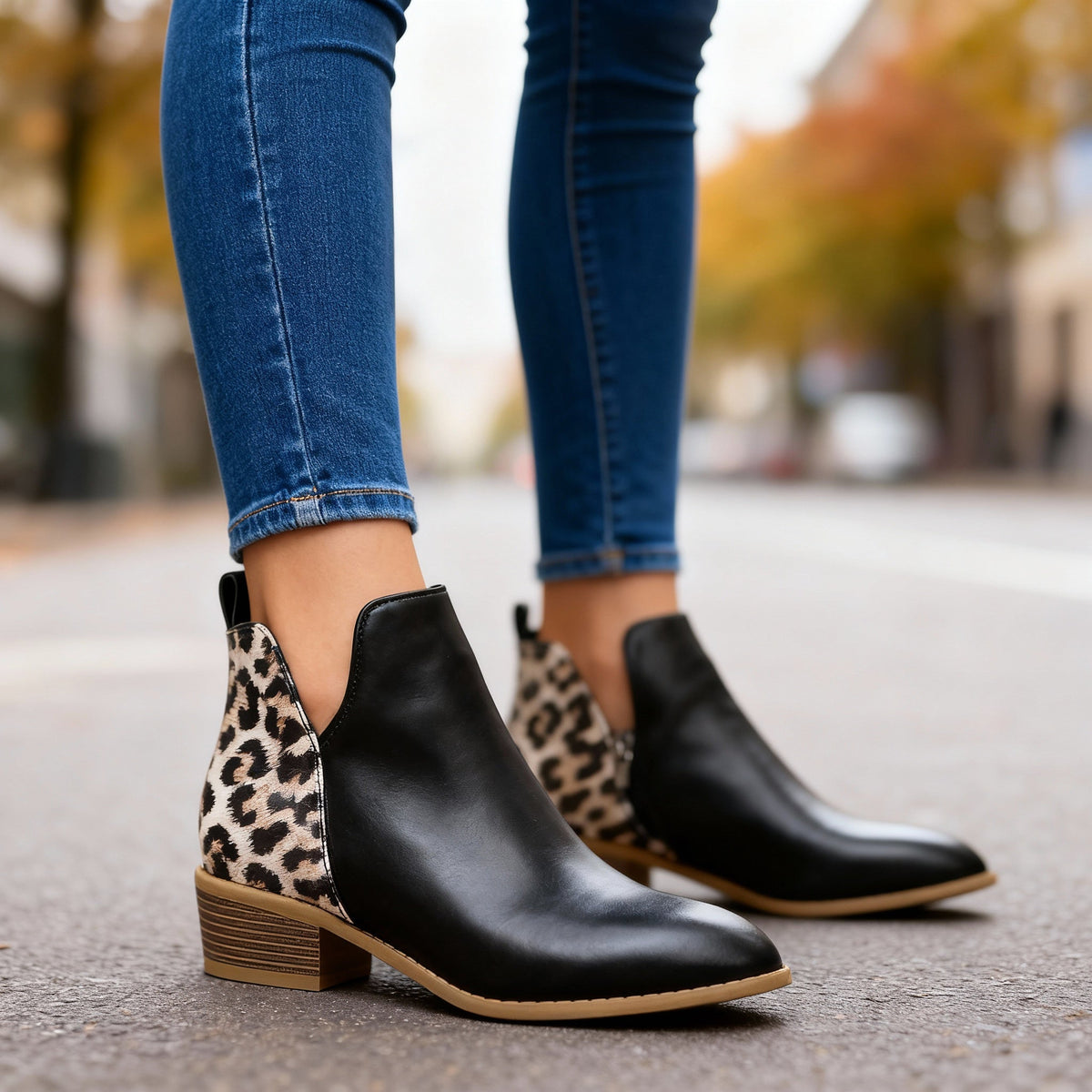 Bottines léopard à talon bas