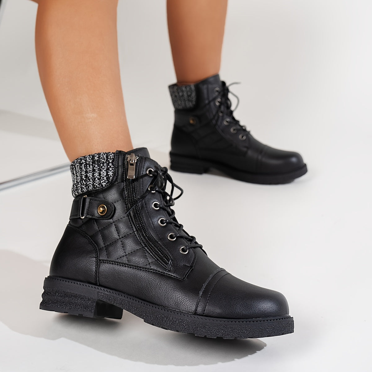 Bottines à lacets et fermeture éclair