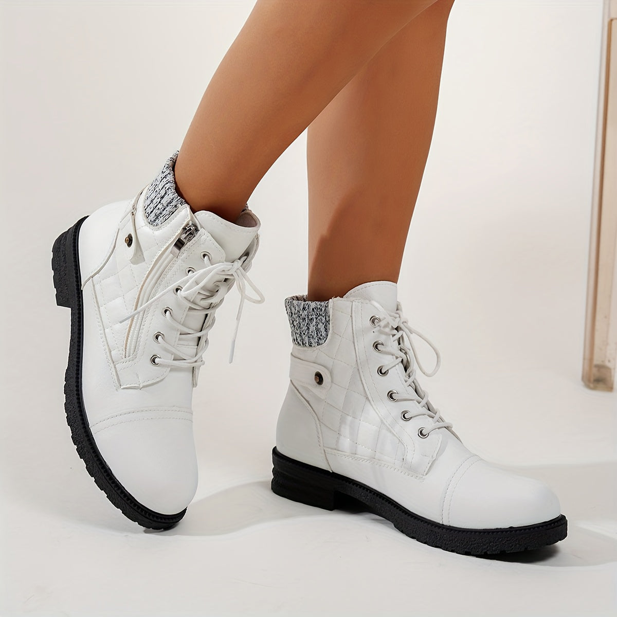 Bottines à lacets et fermeture éclair