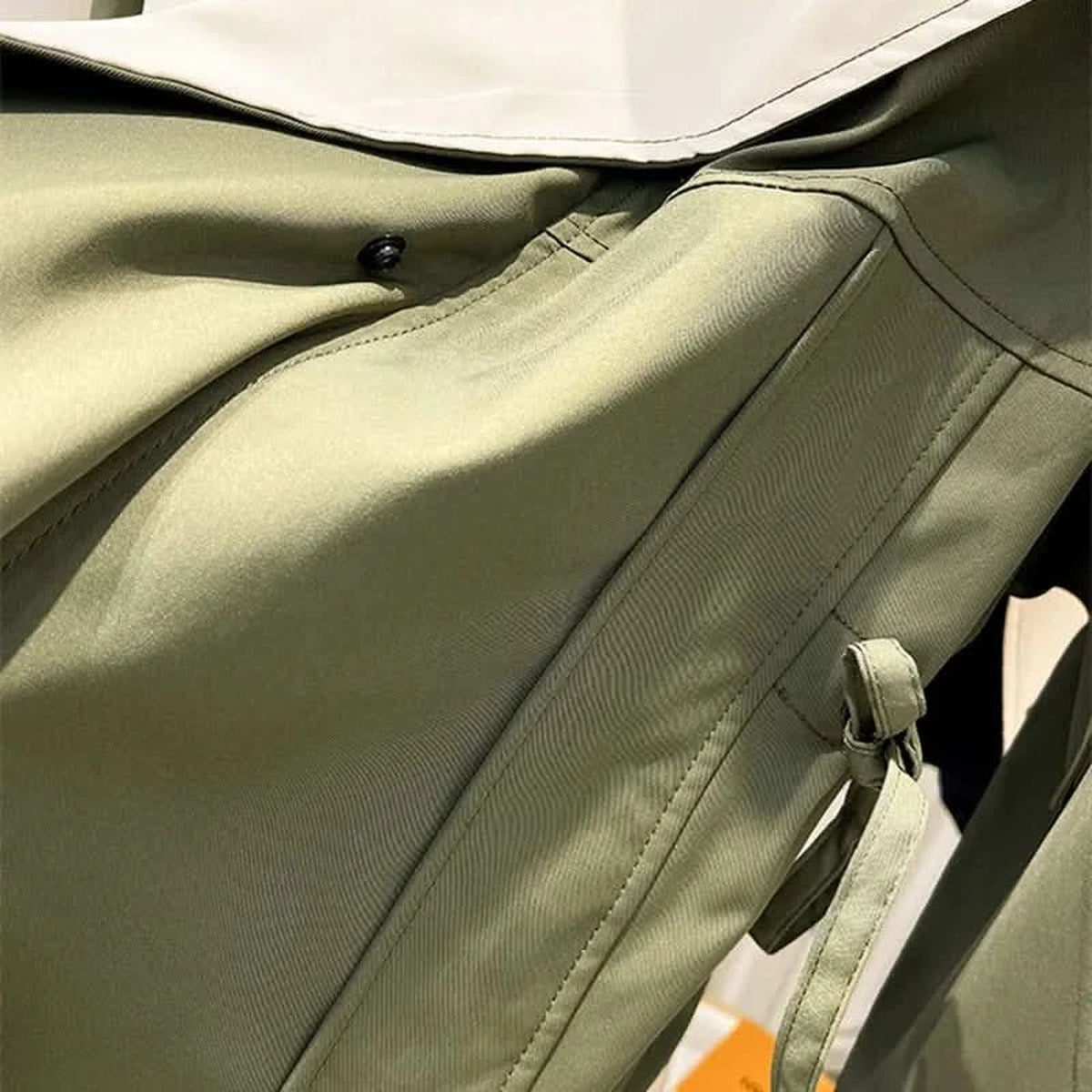 Louna | Veste à capuche et taille ajustable